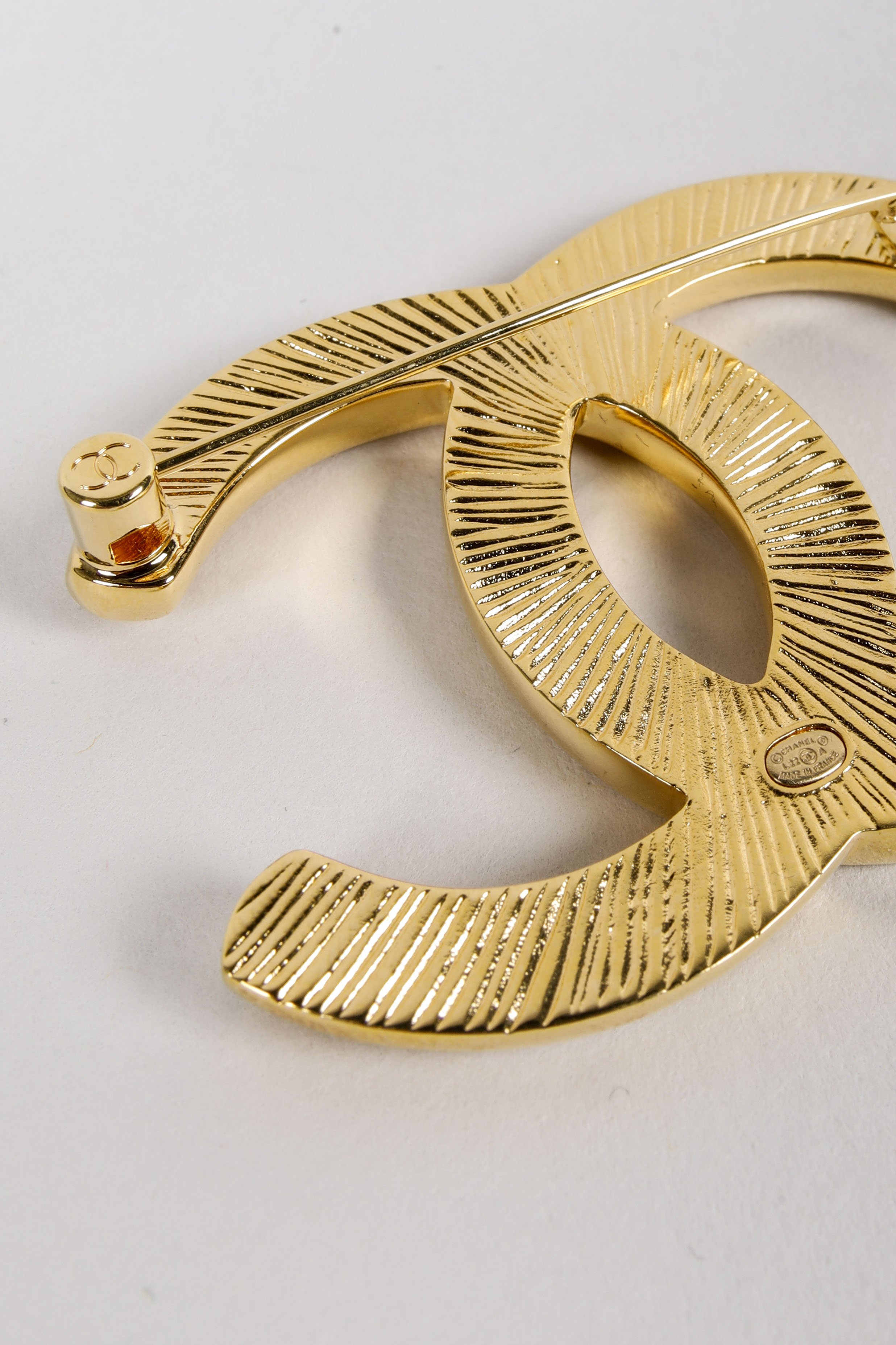 Chanel 22A CC Gold Brooch — BLOGGER ARMOIRE